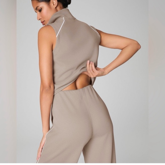 NWT SPANX Air Essentials Sleeveless Jumpsuit - Picture 3 of 7